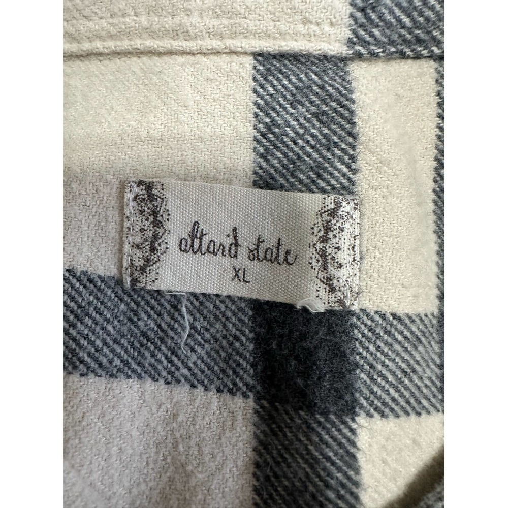 Altar’d State Women’s XL Cream Gray Plaid Flannel Button Down Shirt Oversized - Picture 6 of 6